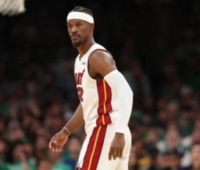 乐鱼在线服务-23罚全中爆砍35分！巴特勒关键2+1再度拯救热火