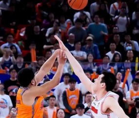 乐鱼专属体验-曾凡博替补17分！广东主帅杜锋：我们轮换真的顶不住