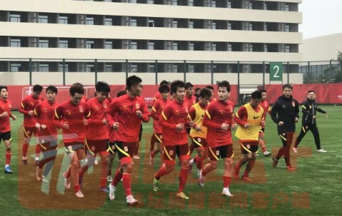 乐鱼app-【专题】U23国足在遗忘中起飞 以练代赛突出“快”字