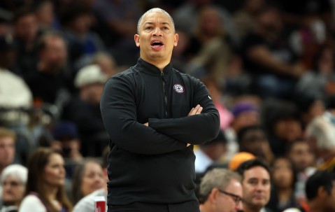 乐鱼app-自泰伦·卢35胜20负言论后 快船12胜2负高歌猛进&amp;一举冲进附加赛