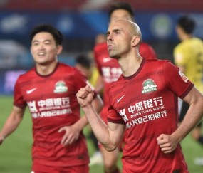 乐鱼电竞平台-【中超】阿德里安点射荣昊送助攻 河南2比1广州队