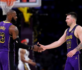 拉拉维亚：湖人有卢卡和勒布朗这样高智商的球员 期待向他们学习