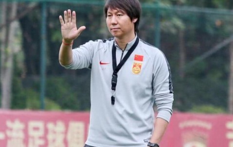 乐鱼电竞平台-【问答】国足3分变1分，李铁犯了哪三大错误？