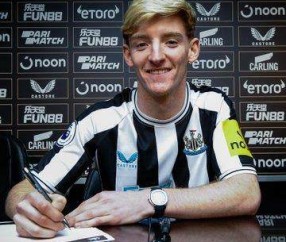 乐鱼app-纽卡官宣4500万镑新援 保级队神童助力新土豪争四